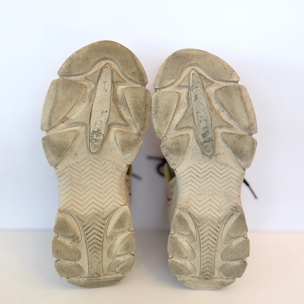 Lacoste Women's L003 Neo Sneakers in white and Light pink, size 9.5 - Picture 9 of 10